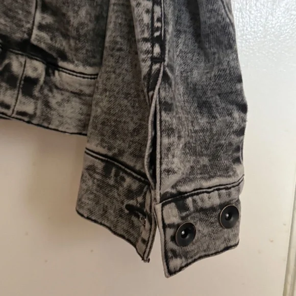 2X Blue Crown Acid Wash Denim Jacket 2XL Hooded Grey Skater Tillys - Picture 8 of 10